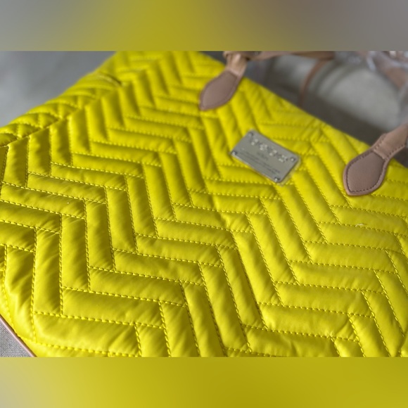 Bebe Sophia Tote Yellow with Makeup Bag - Picture 4 of 6